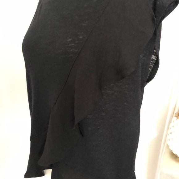 Women’s Banana Republic Sleeveless Top with cross over ruffle detail size S - Picture 2 of 7